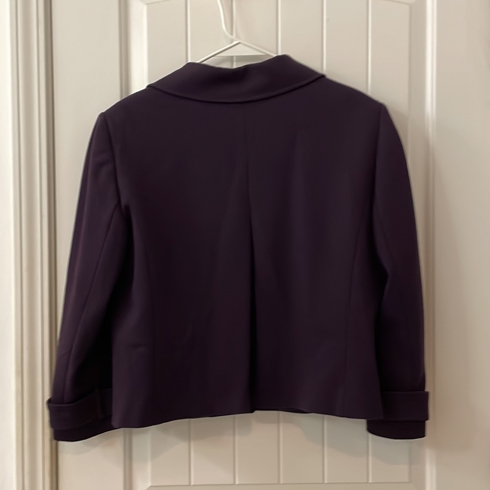 Tahari size 14 skirt and jacket in eggplant purple - Picture 2 of 9